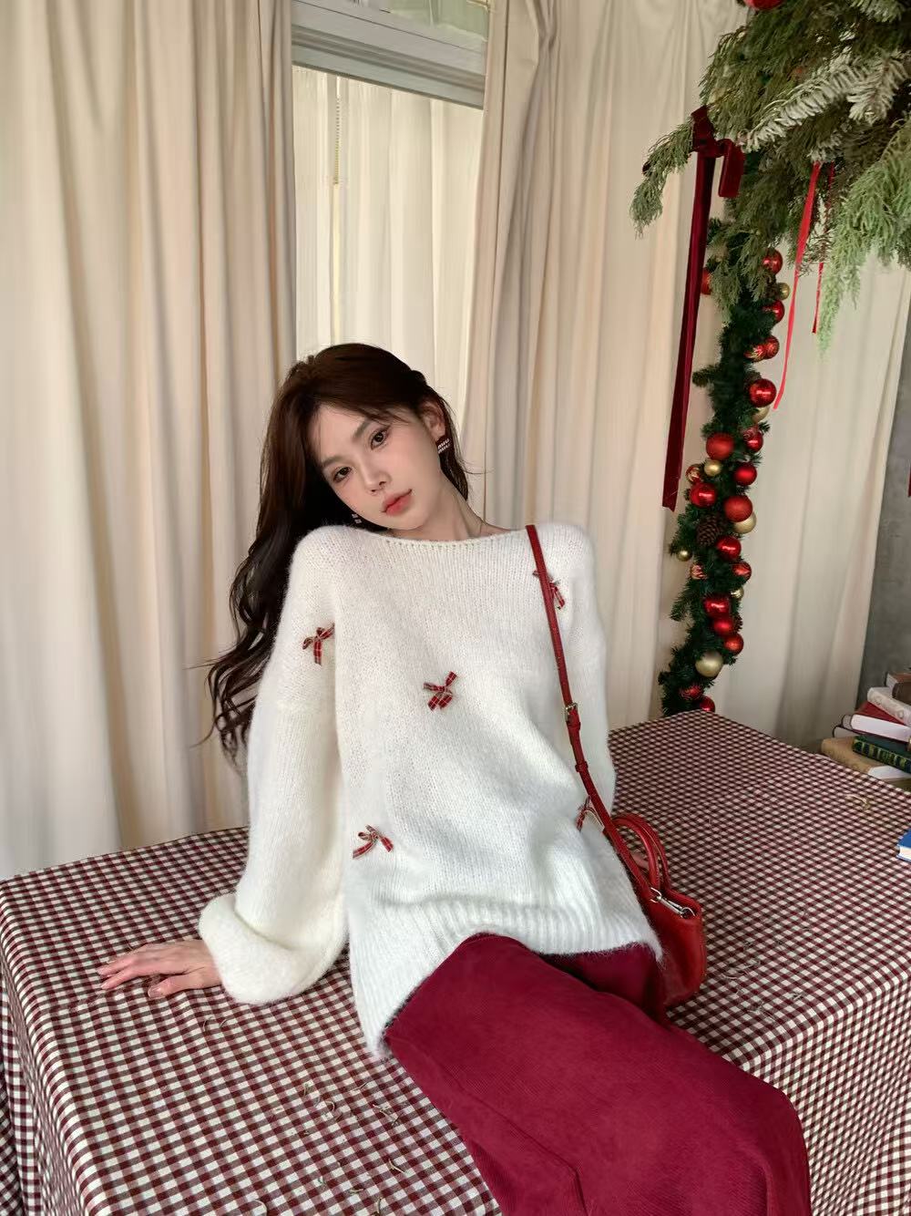 【济州岛】2025冬季：慵懒风立体格纹蝴蝶结针织毛衣+围脖两件套