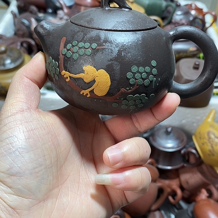 紫砂茶壶微瑕微笑