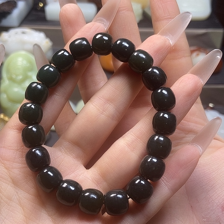 和田玉未镶嵌项链