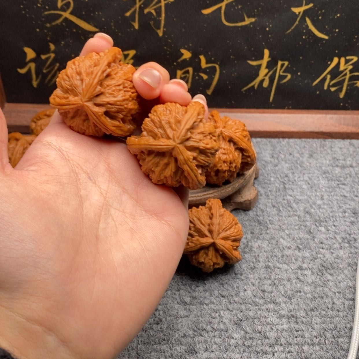 【闪购商品】吊坠文玩核桃大***哥