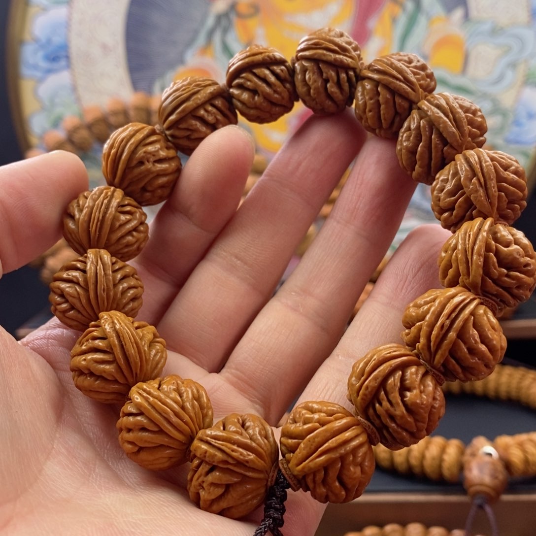 桃核手串20刺龙手串