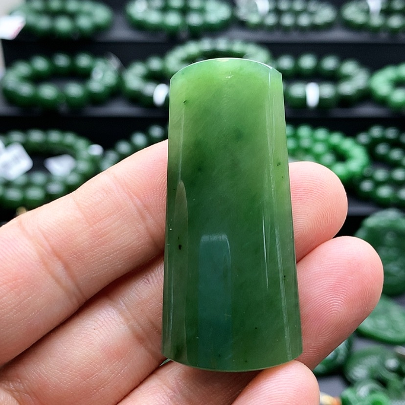 【闪购商品】和田玉（碧玉）未镶嵌颈饰