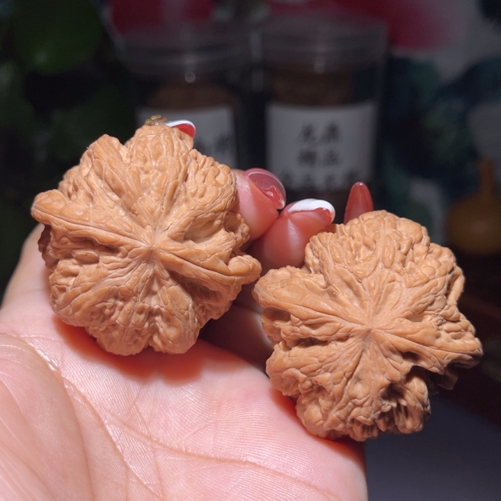 文玩核桃吊坠           44.6