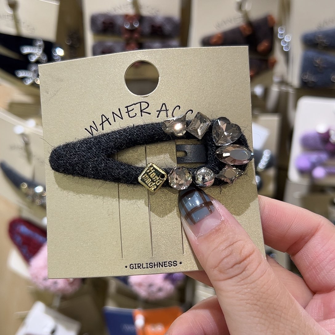 布艺非金属镂空钻拜拜夹