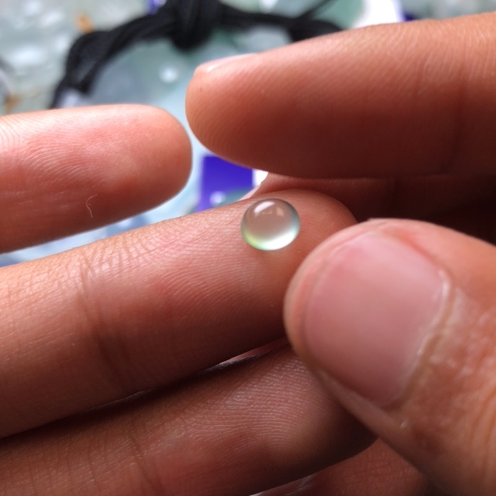 定制翡翠未镶嵌挂件