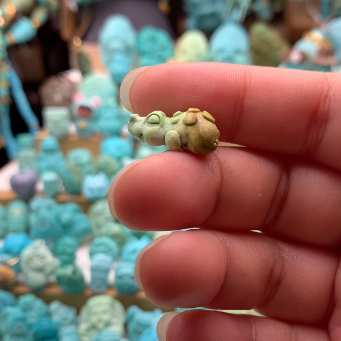 绿松石颈饰未镶嵌佳**学