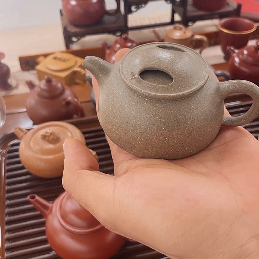 紫砂茶壶120cc牛盖莲子紫砂壶