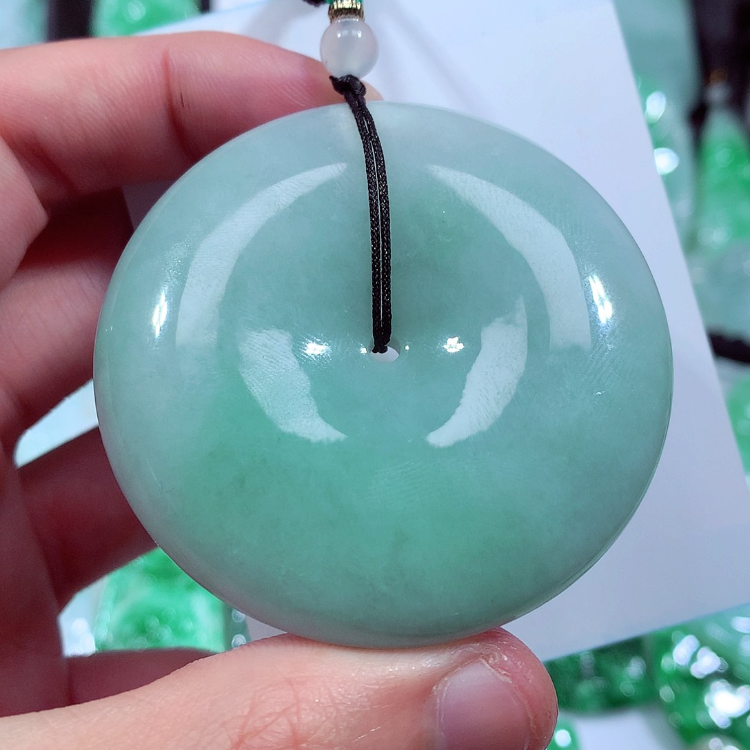 翡翠颈饰未镶嵌缅甸翡翠