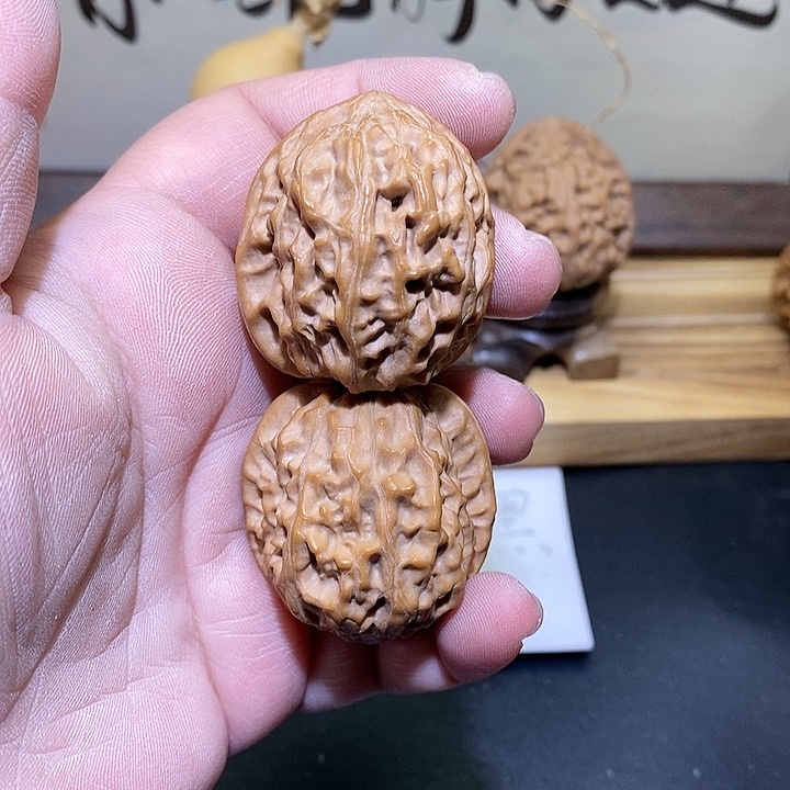 文玩核桃把件38黄松峪元宝