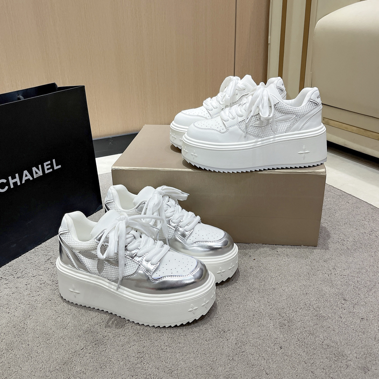 春季休闲风圆头学院风时尚休闲鞋小白鞋厚底夏季百搭透气白色