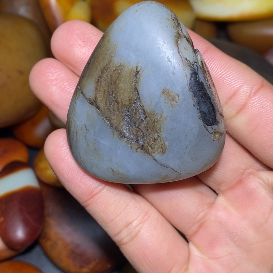 和田玉未镶嵌珠宝奇石