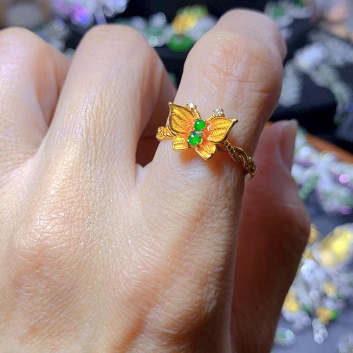 翡翠戒指银S925镶嵌天然翡翠