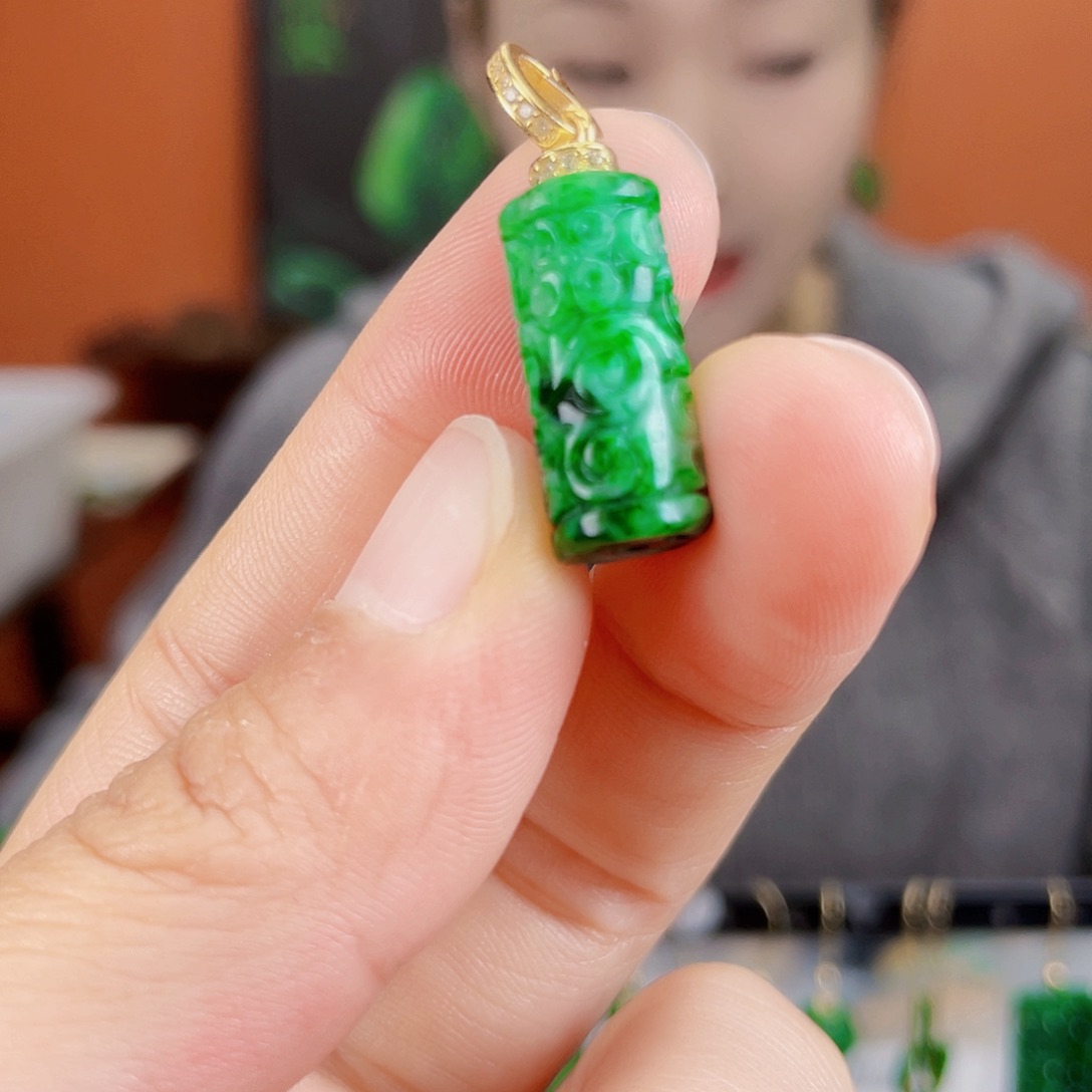 翡翠未镶嵌耳饰饰品