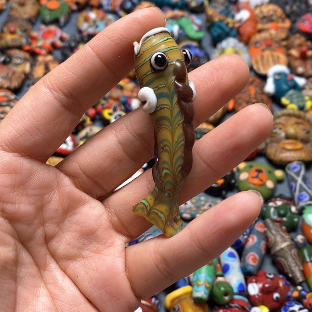 琉璃颈饰印度尼西亚鱼