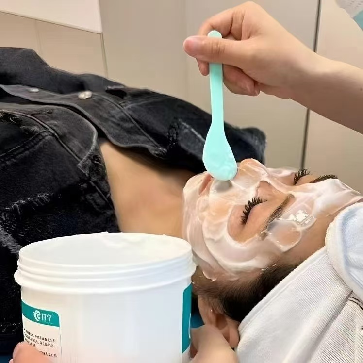 正品面部脸部大白大黄舒缓滚针水光膏美容舒缓滚轮外敷膏辅助工具