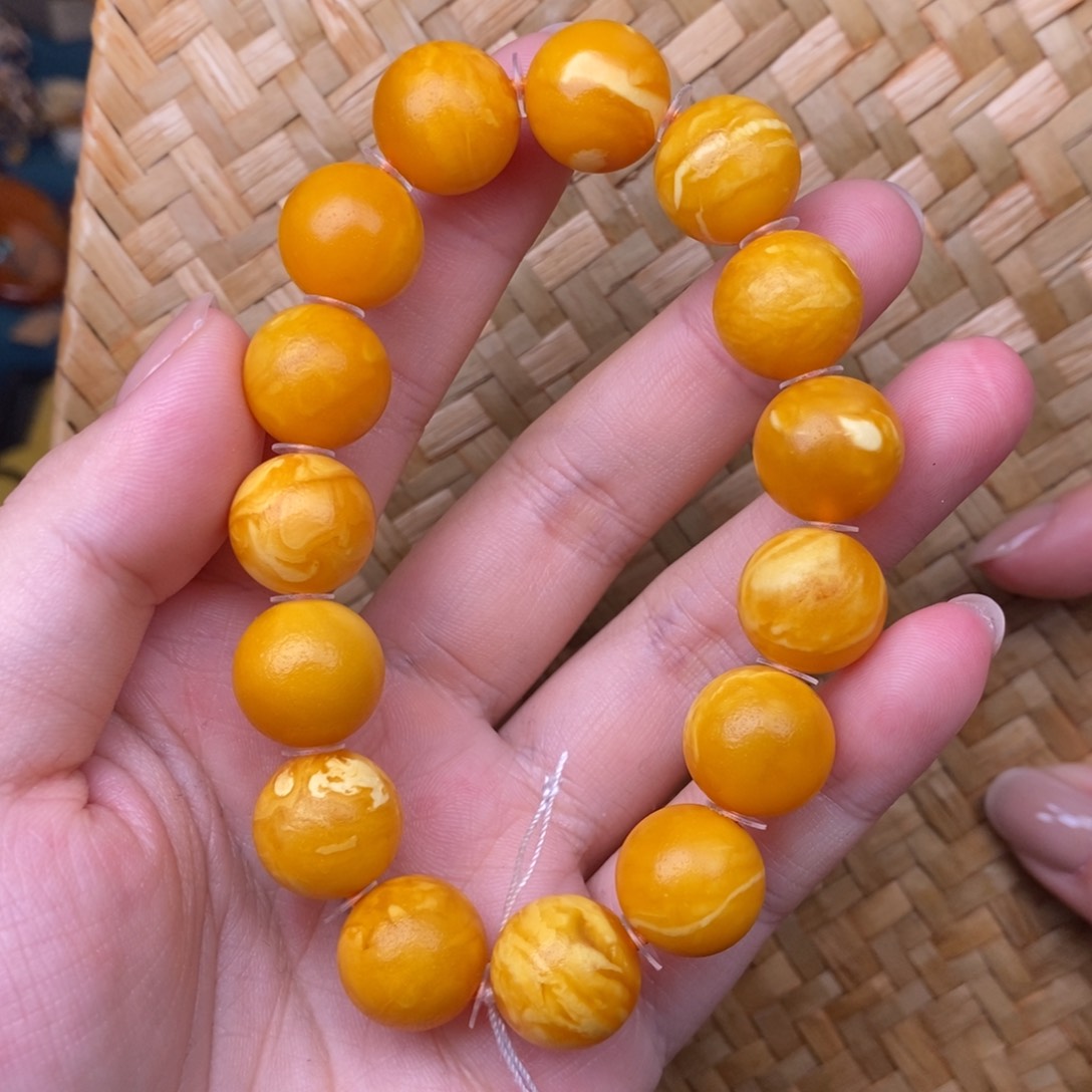 未镶嵌蜜蜡裸石蜜蜡