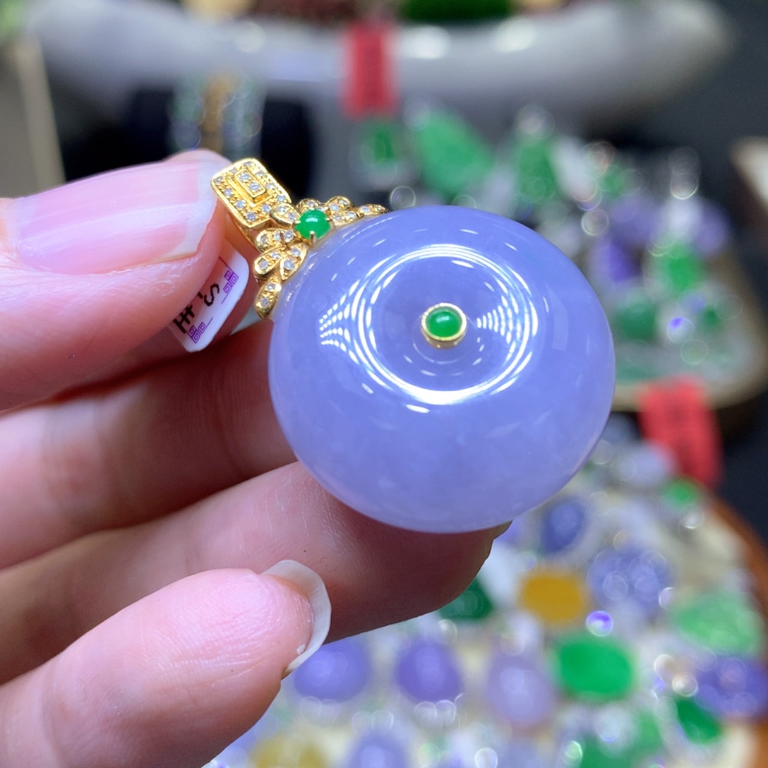 【闪购商品】翡翠颈饰18K金镶嵌翡翠吊坠项链