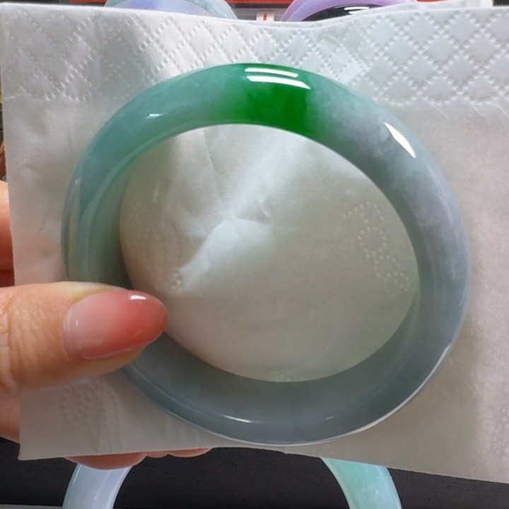 翡翠未镶嵌颈饰缅甸天然A货翡翠手镯55正圈阳绿花