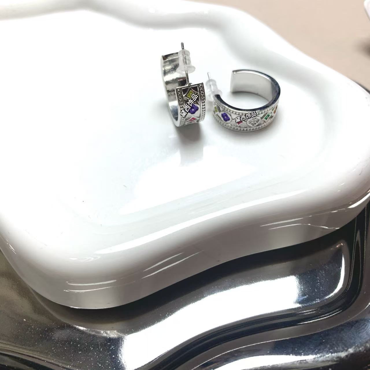 合金耳饰 银色多巴胺耳圈