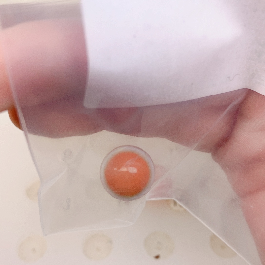 瓦***特玛瑙/玉髓未镶嵌卡14m左右缠丝玛瑙