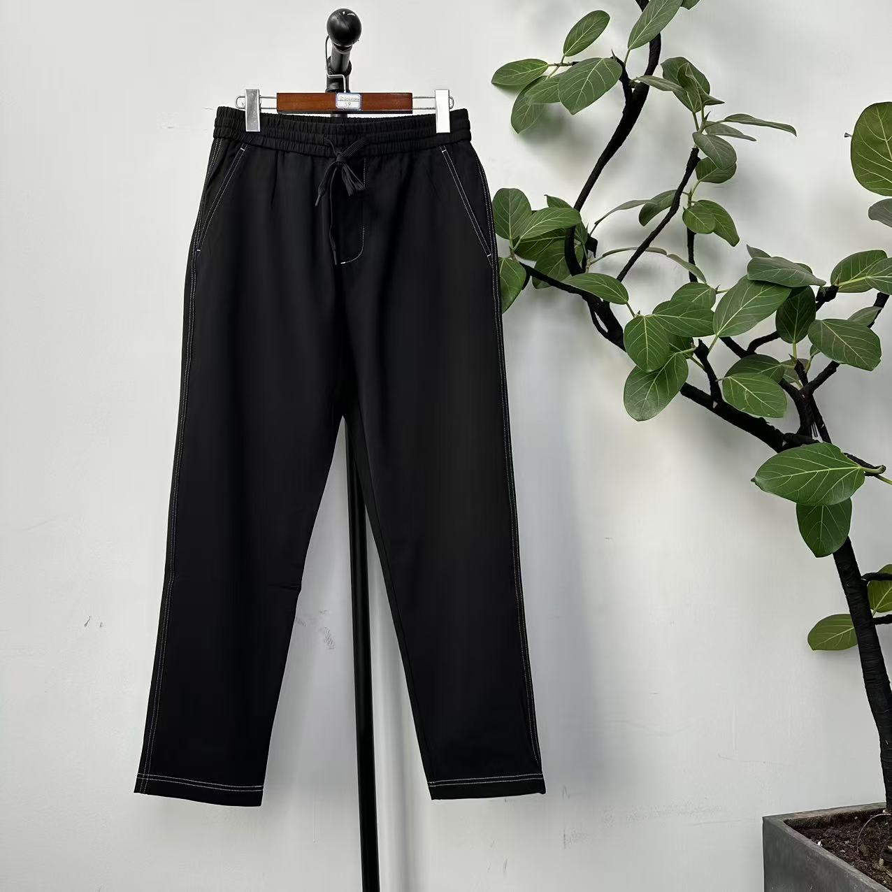 6-5  男士25年春季新款黑色小直筒休闲裤  32706