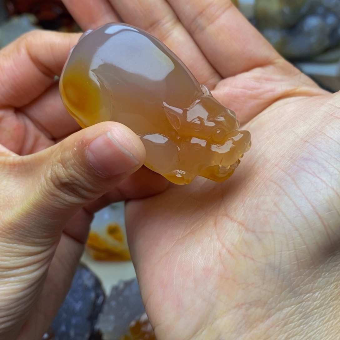 玛瑙/玉髓手把件未镶嵌