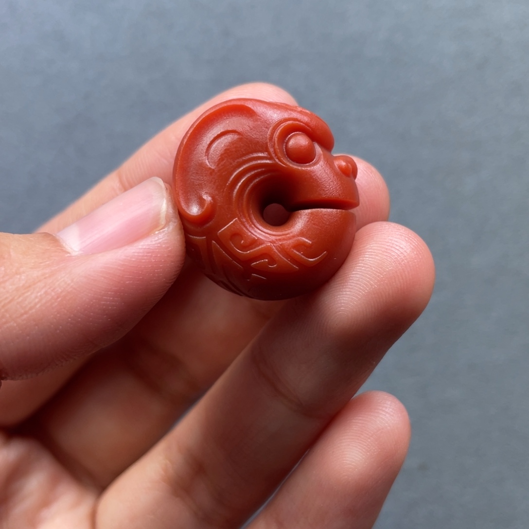南红玛瑙未镶嵌配饰玉猪龙