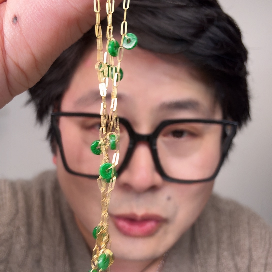 翡翠18K金镶嵌颈饰一件