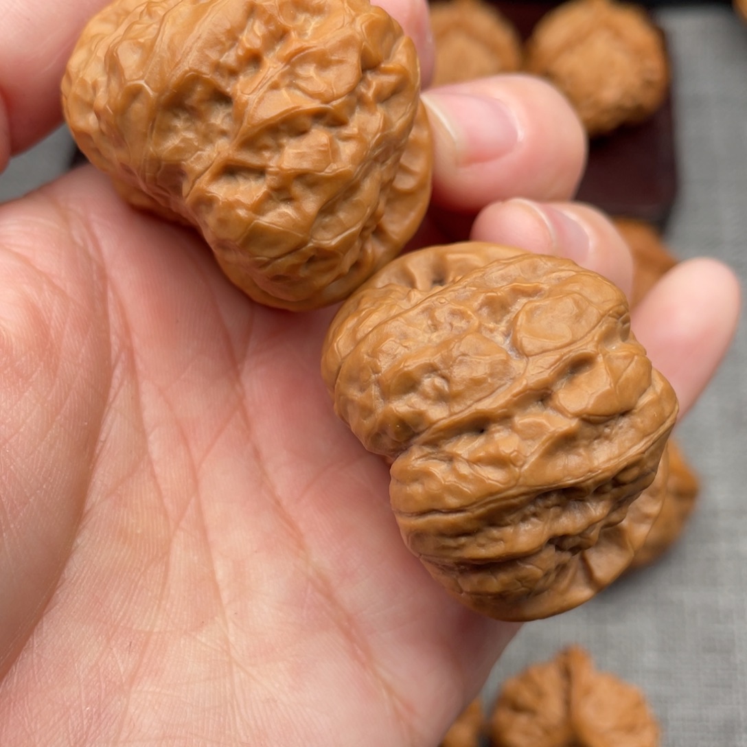 文玩核桃把件40延庆开背蛤蟆头