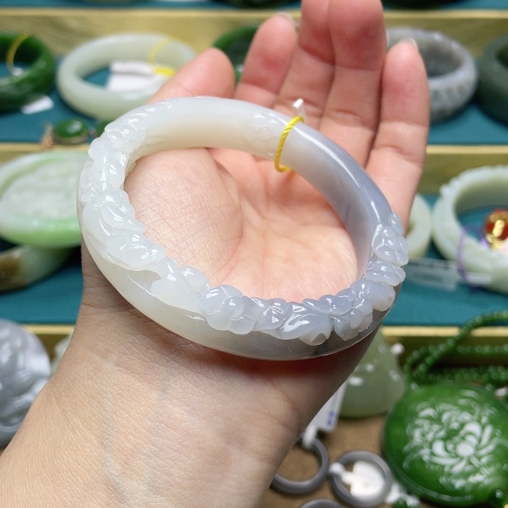 和田玉手镯56+圈口 编号27未镶嵌