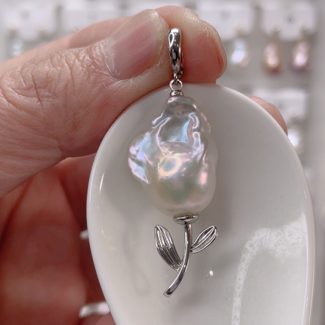 颈饰未镶嵌淡水珍珠