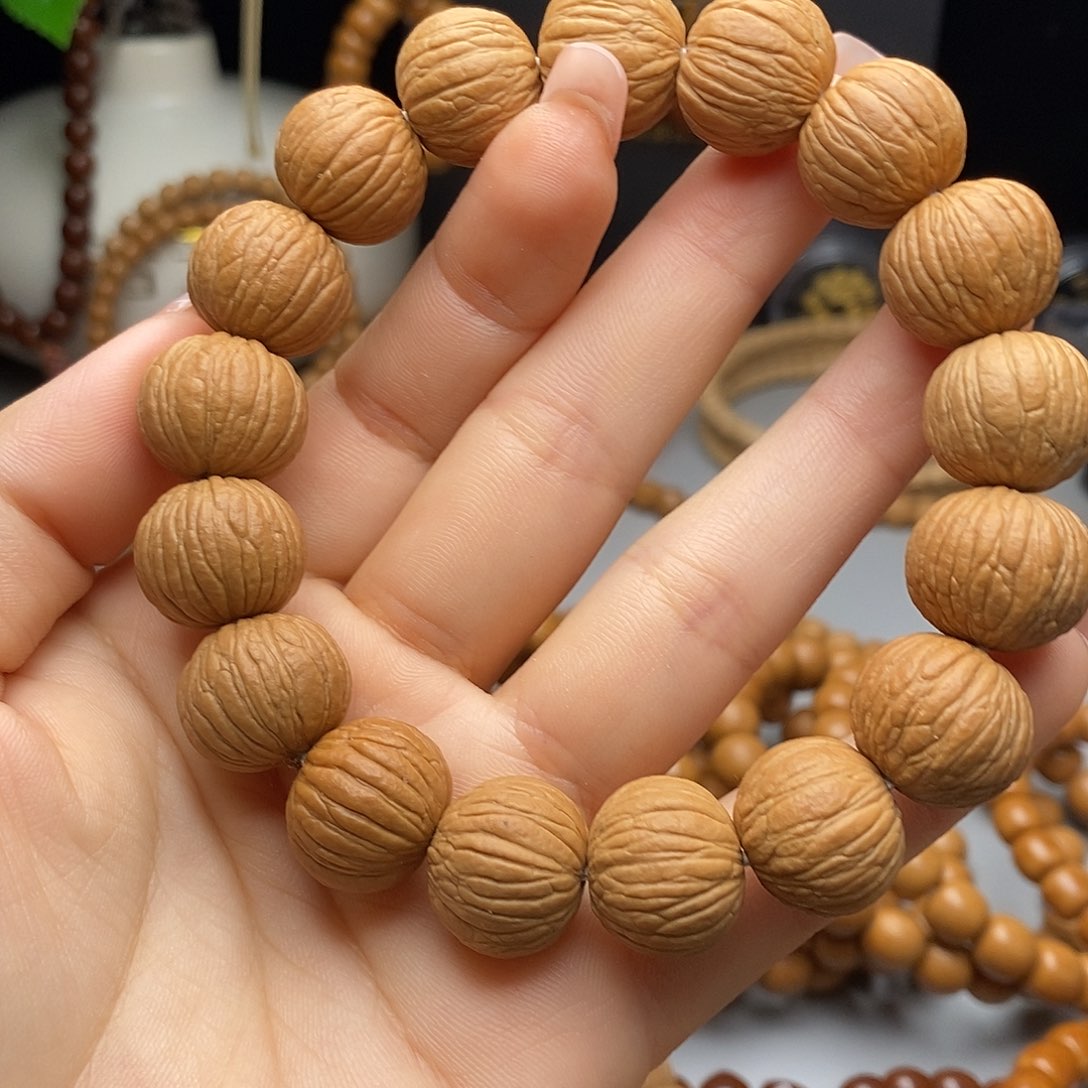 文玩核桃吊坠同尺土豪