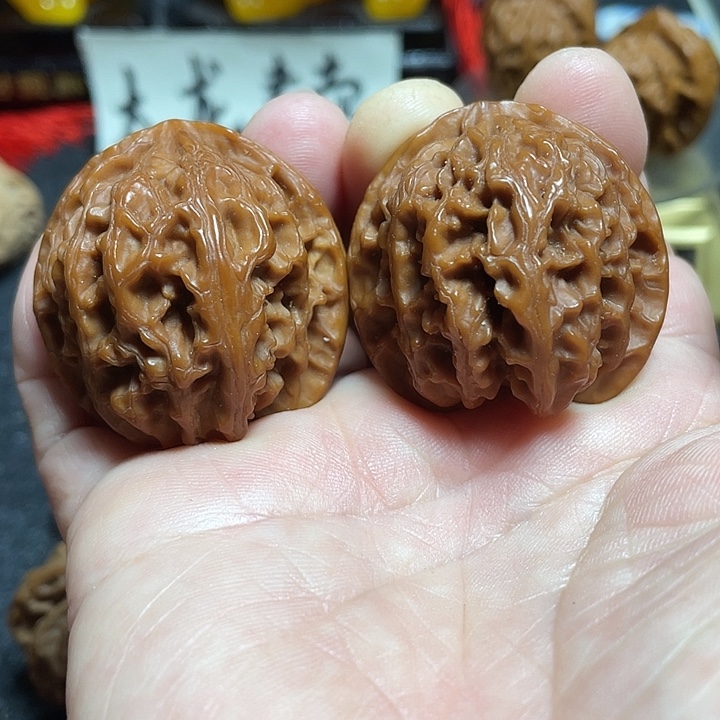 文玩核桃把件苹果园