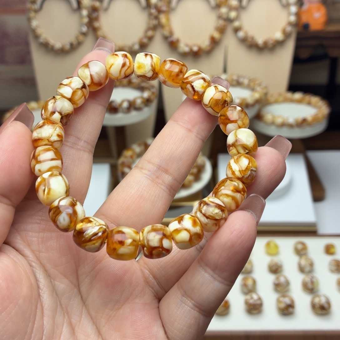 小***寒10mm沁色精工老型手串一条