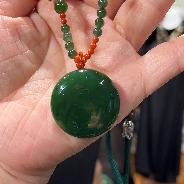 颈饰未镶嵌和田玉