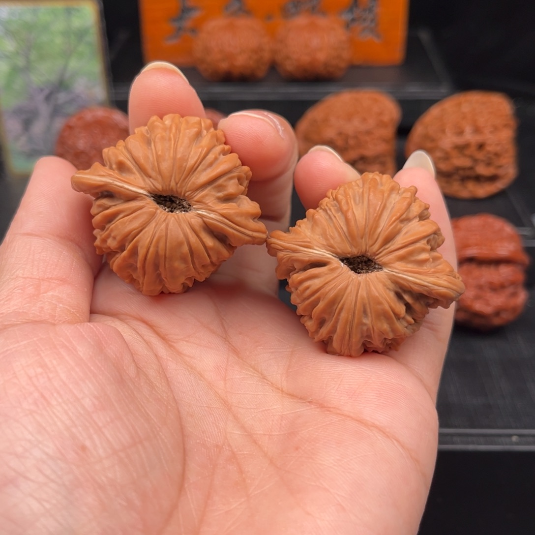 【闪购商品】文玩核桃吊坠超****，四座楼3274
