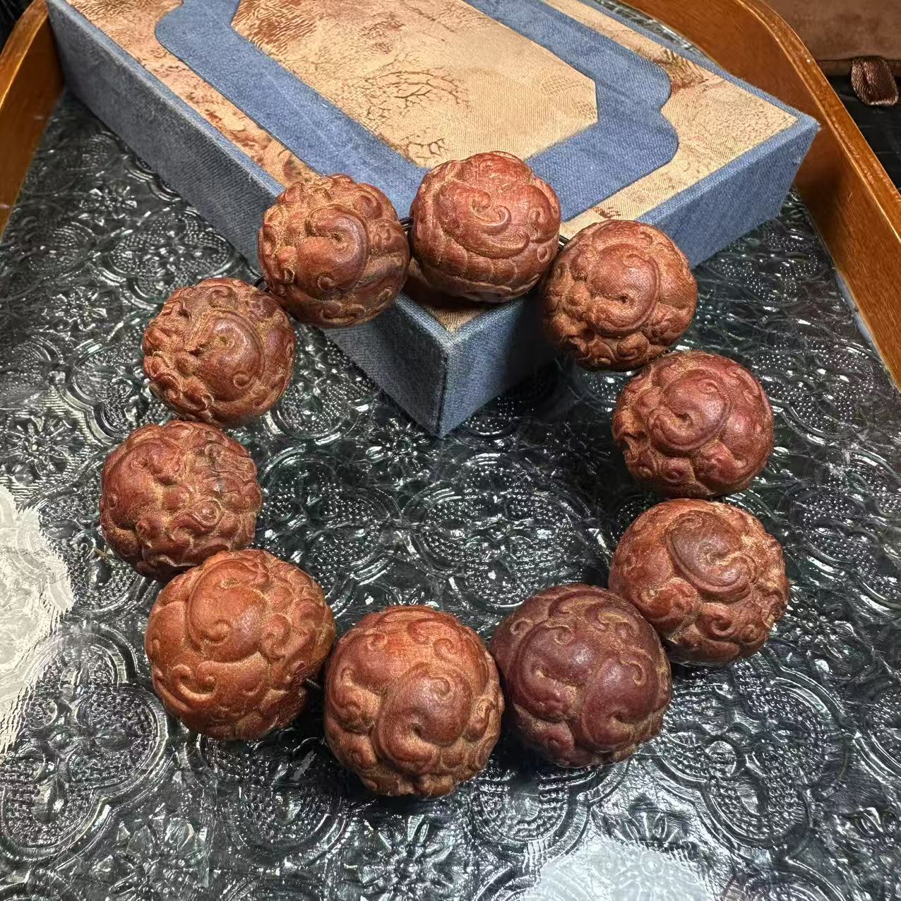 【百世璀璨 尽耀光芒】雪山重楼25mm手串B062