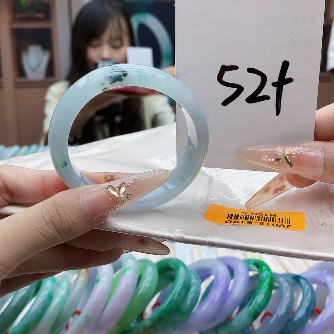 翡翠手镯未镶嵌g