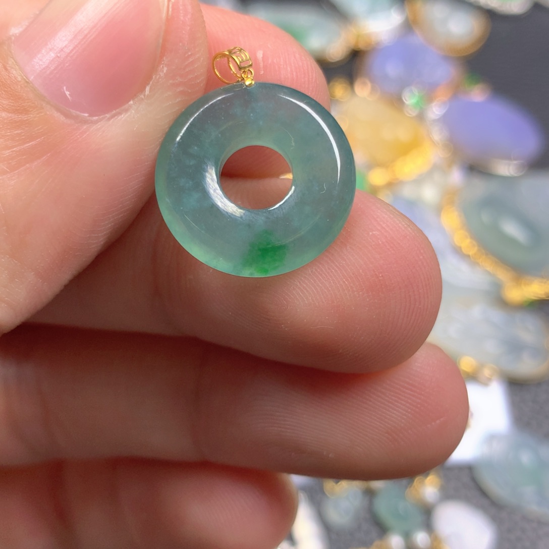 【闪购商品】翡翠颈饰18K金镶嵌翡翠