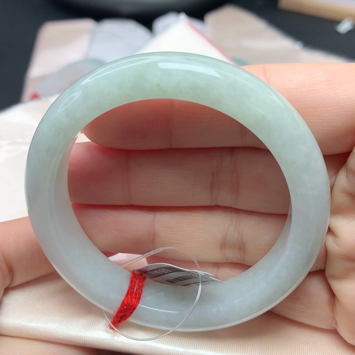 翡翠未镶嵌手镯545455555