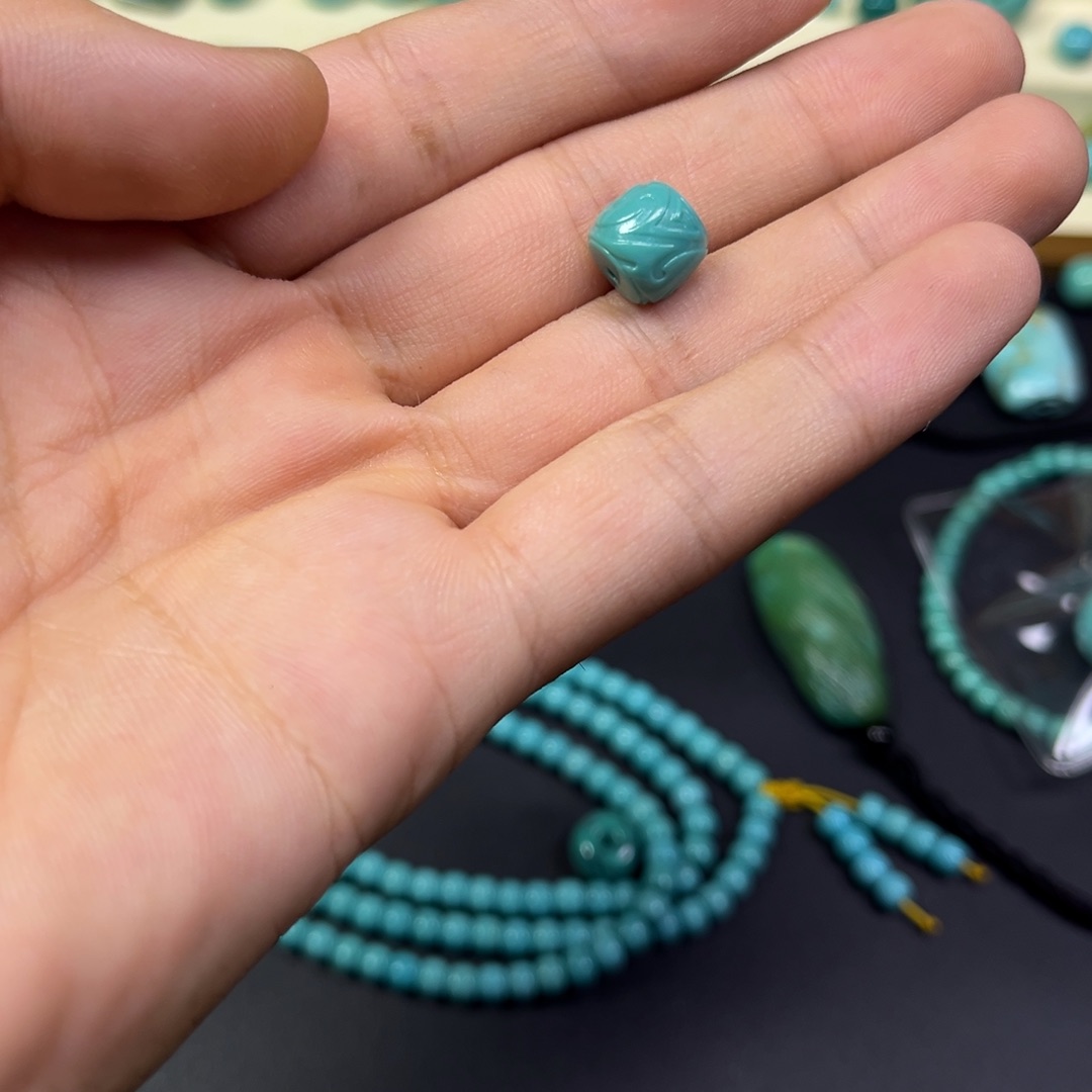 绿松石未镶嵌绿松石 