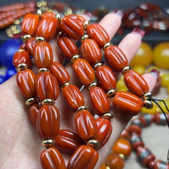 玛瑙/玉髓颈饰未镶嵌盔*