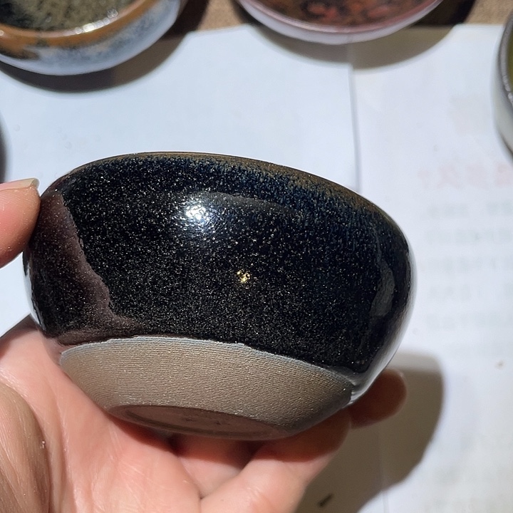 陶瓷马克杯带盖勺的小零食