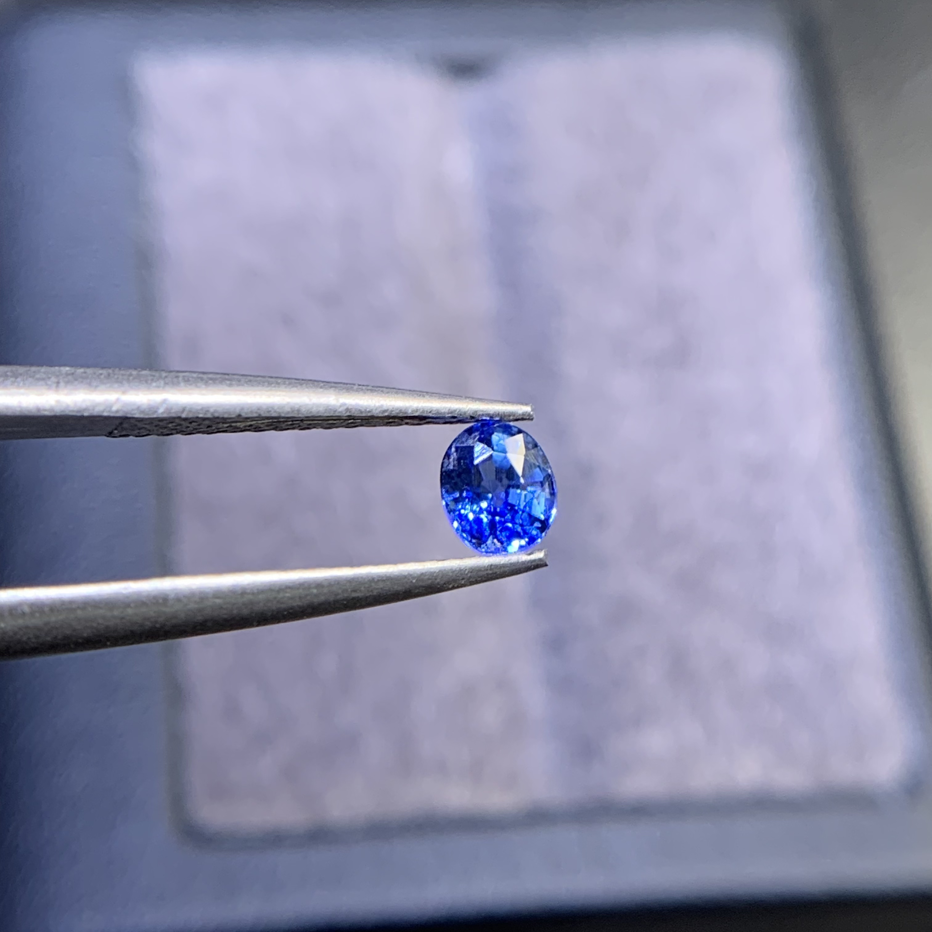 天然精品斯里兰卡玻璃体矢车菊蓝宝石裸石主石4*4.6mm总重48分