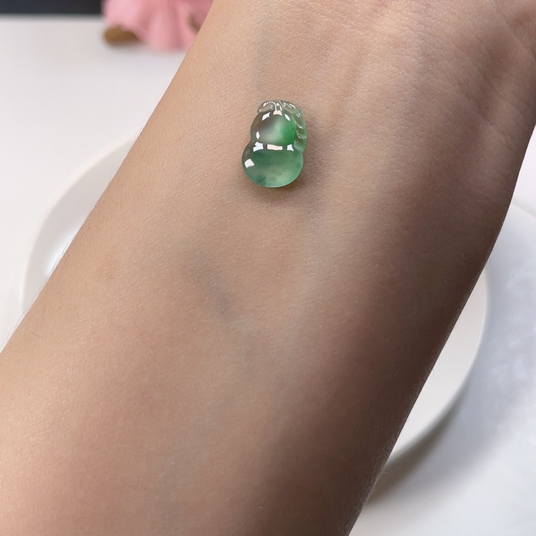 翡翠裸石纯天然A货缅甸翡翠