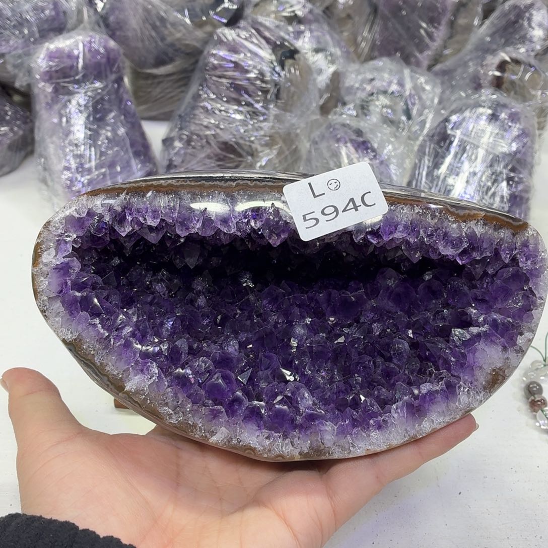 未镶嵌摆件水晶天然紫水晶