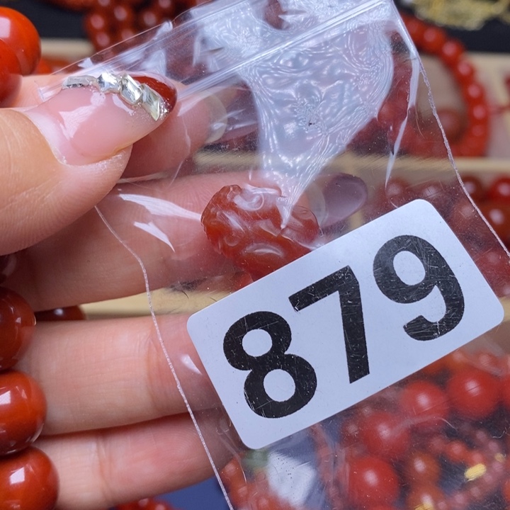 南红玛瑙手链未镶嵌朝****?