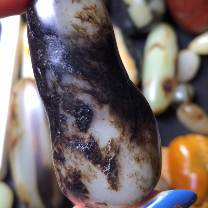 和田玉未镶嵌珠宝奇石