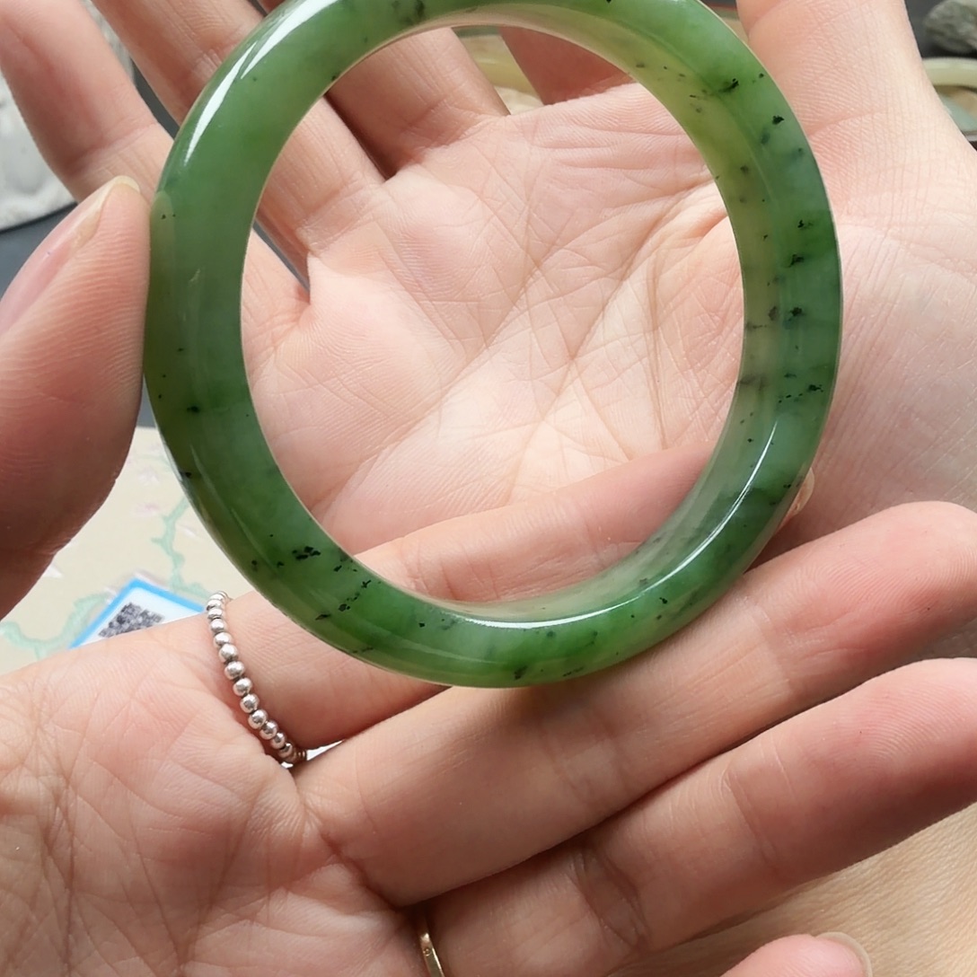 和田玉未镶嵌手镯35