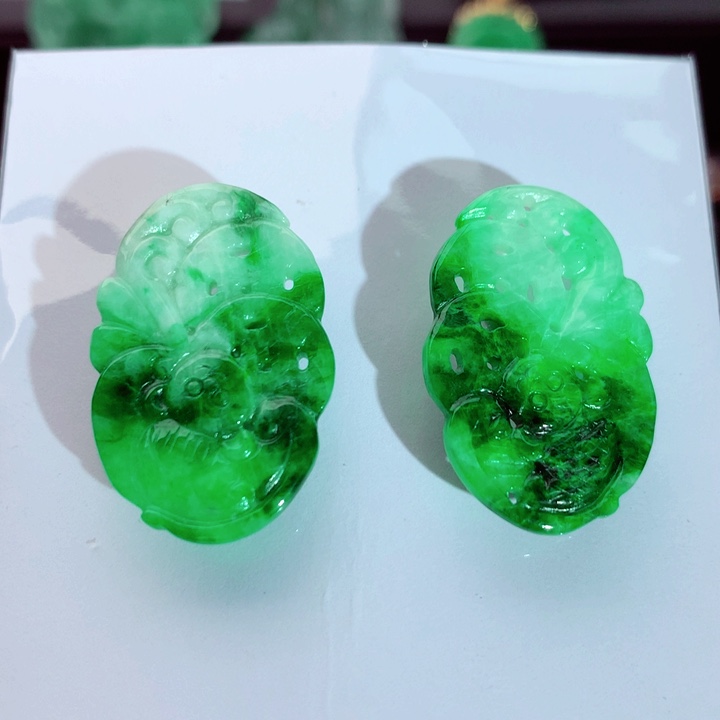 未镶嵌翡翠耳饰A货